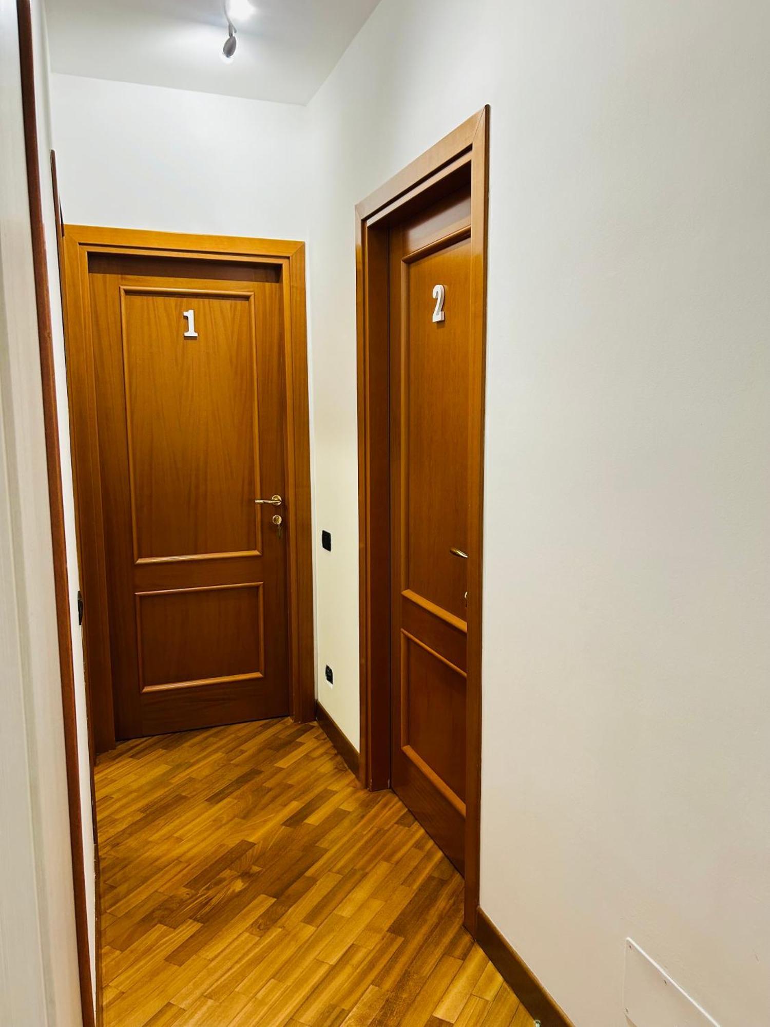 The House Room Aeroporto フィウミチーノ エクステリア 写真